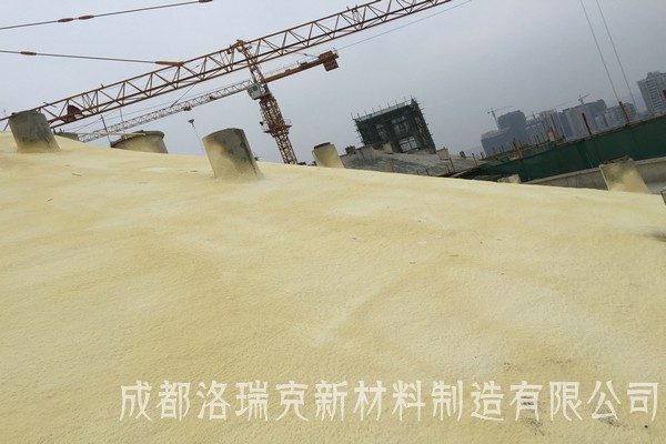 石墨聚氨酯硬泡噴涂